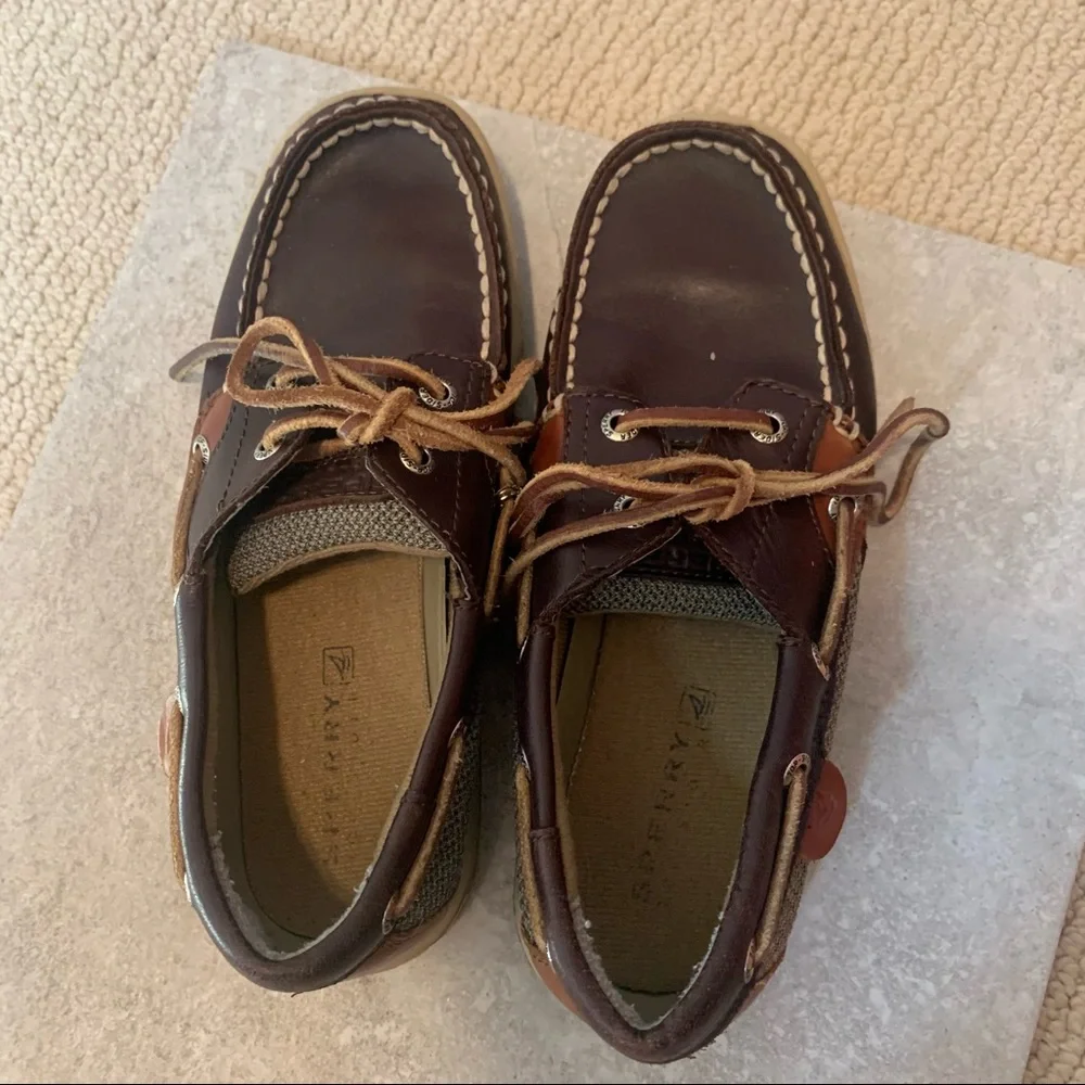 Boys Sperry’s Brown Leather Boat Shoe- 2.5